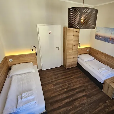 Hotel Friedensbruecke-3